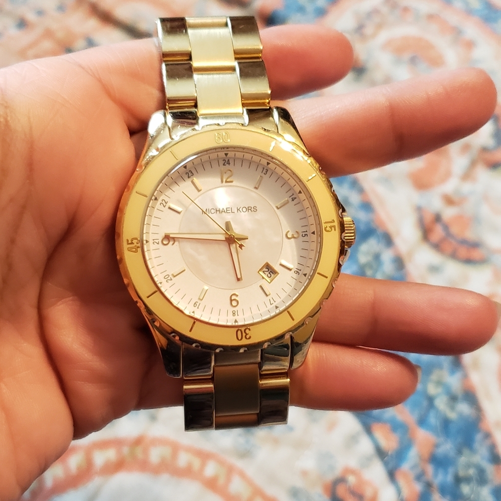 Michael kors watch used